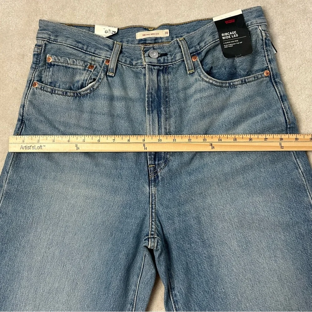 LEVI'S Women's Ribcage Wide Leg Jeans 30x34 Tint Story Medium Wash NWT